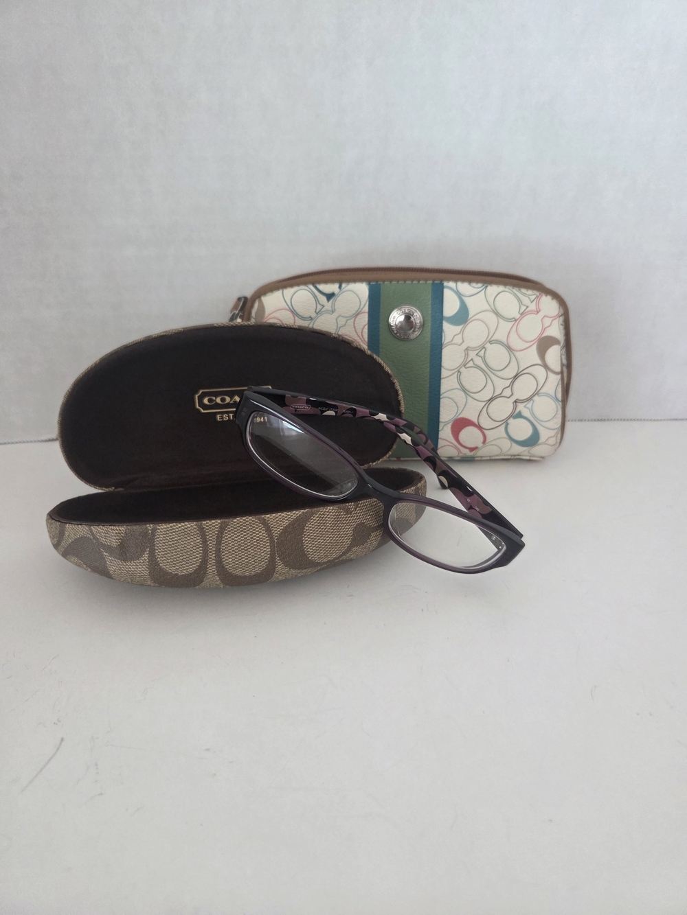 Coach Signature Eyeglasses, Case And Cosmetic Bag Set